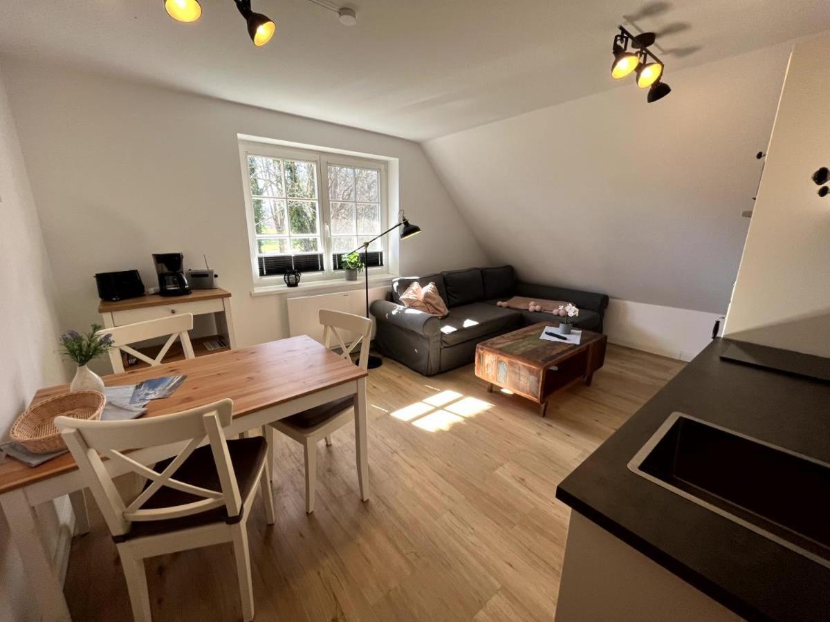 Ferienwohnung Lasse In Wieck Eksteriør billede